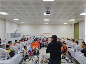 Minik Öğrenciler Bölümümüzde Yer Bilimlerini Keşfetti, Afet Bilinci Kazandı