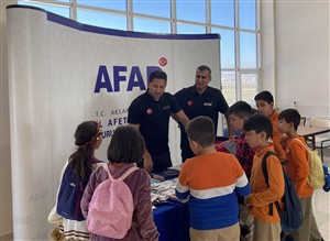 Minik Öğrenciler Bölümümüzde Yer Bilimlerini Keşfetti, Afet Bilinci Kazandı